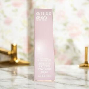 Kylie Cosmetics Setting Spray - Matte Finish